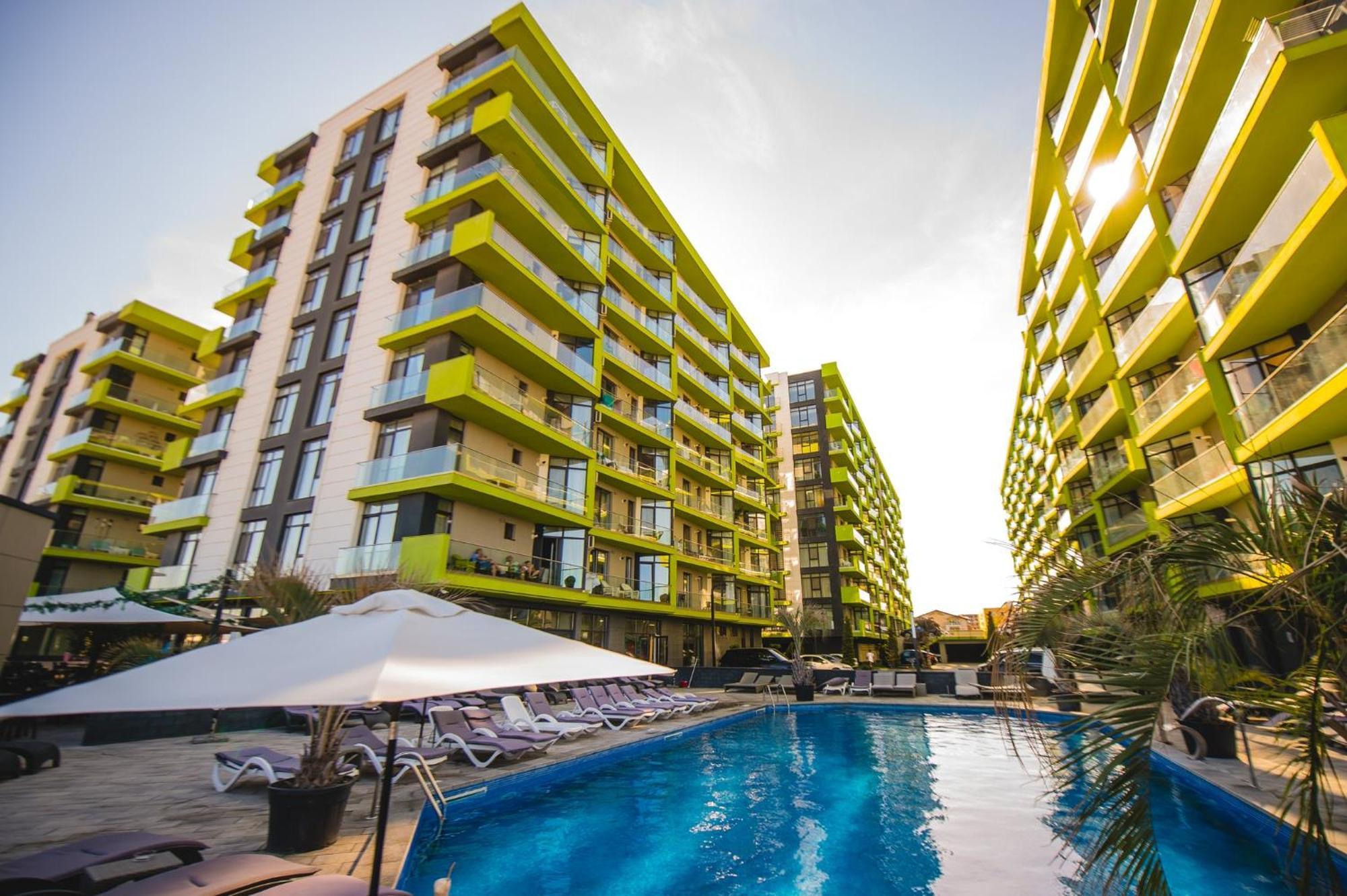 Eka Studio - Pool & Spa Beach Resort Năvodari Exterior foto