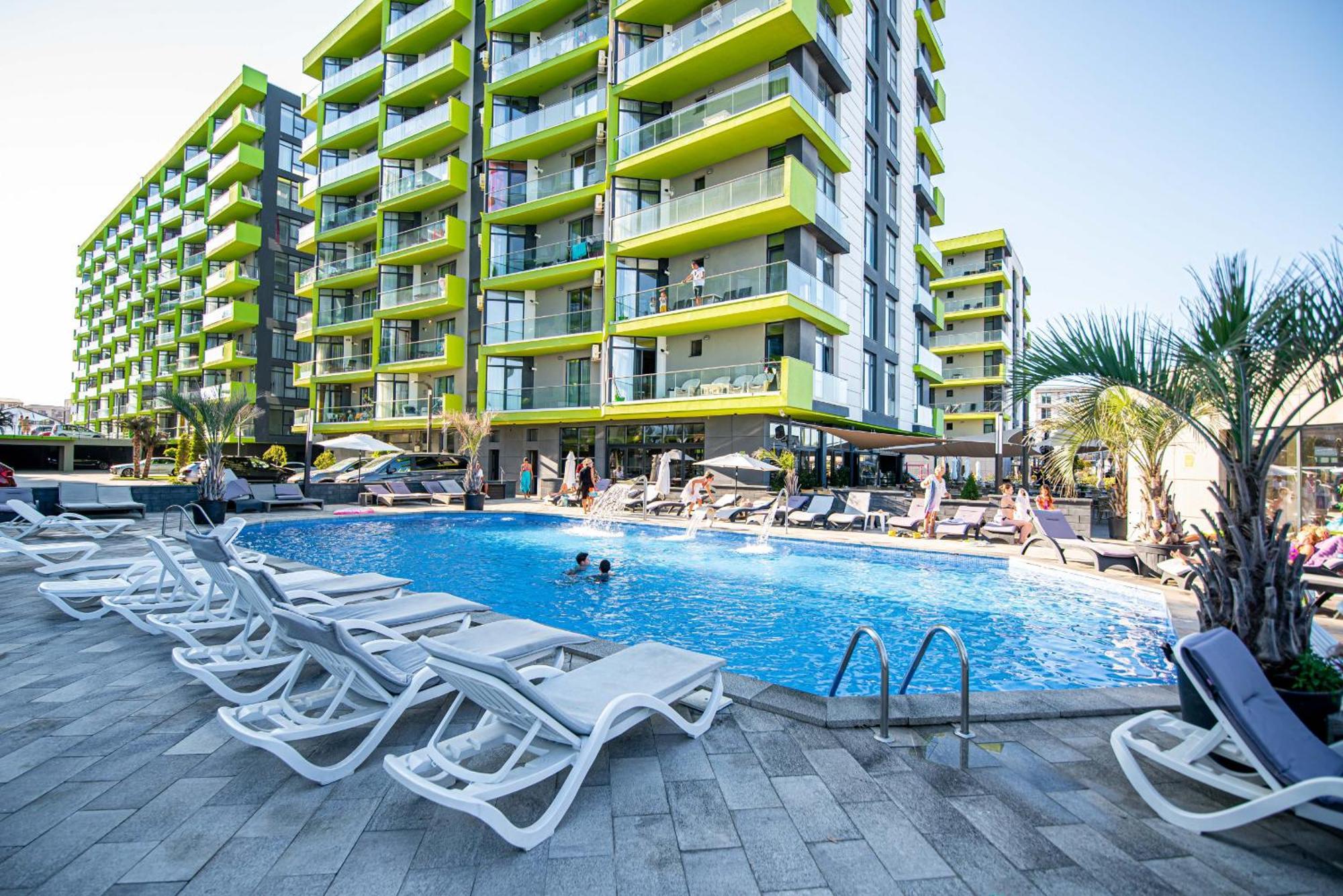 Eka Studio - Pool & Spa Beach Resort Năvodari Exterior foto